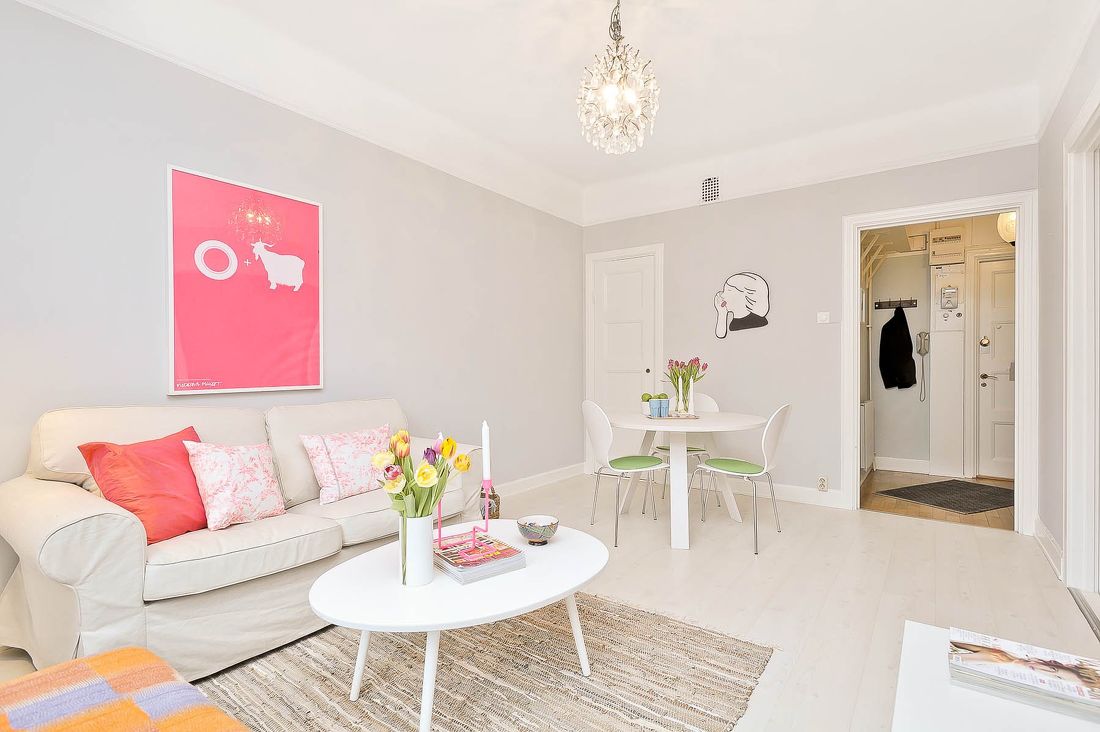 到底怎么裝修我們的客廳裝修才會(huì)顯得更大？