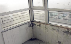 雨天陽(yáng)臺(tái)滲水，裝修師傅全用這招